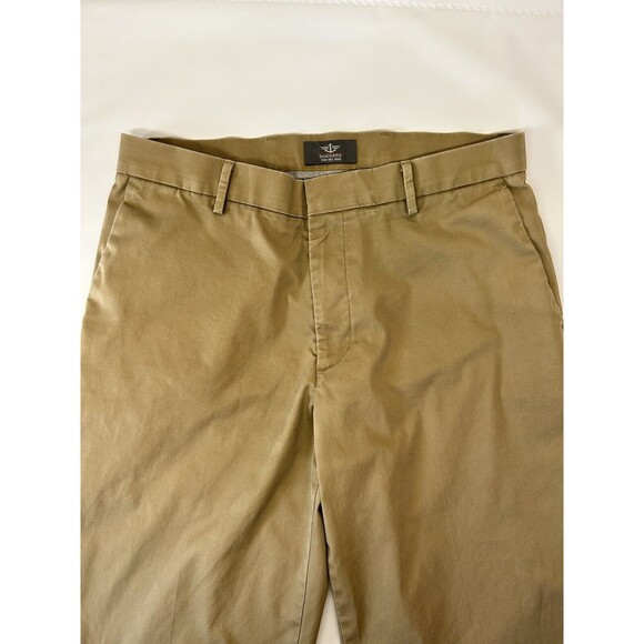 33”x32” Dockers Iron Free Khaki Men’s Pants Casual Comfort Workwear Slacks - Picture 2 of 10